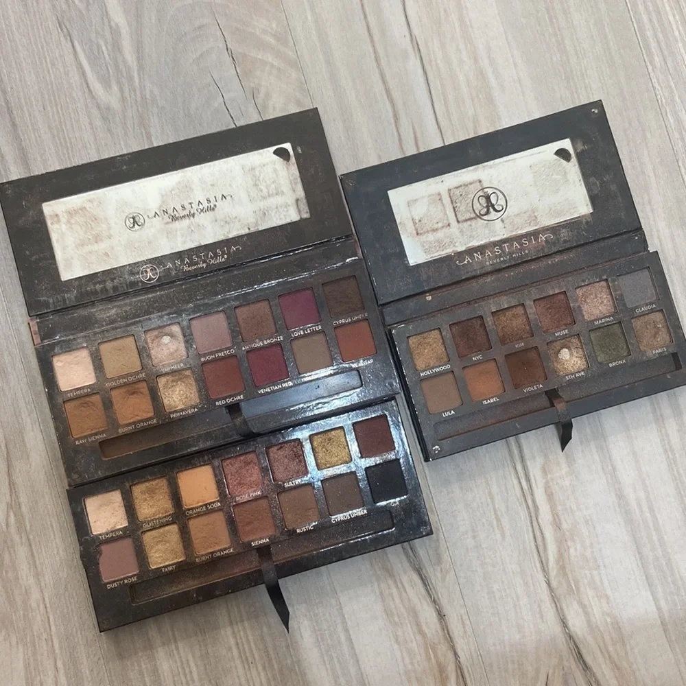 Anastasia Beverly Hills eye shadow palettes